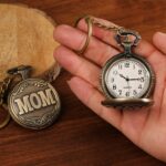 Unyks Star Analog - Vintage Motorbike Pocket Watch Keychain - Gift For Christmas Day, New Year, Birthday, Rakshabandhan For Brother, Bro, Bhai, Boyfriend, Friend - Keyring, white, gold (Mom) - Image 2